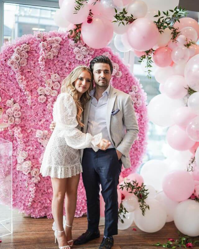 Elegant Wedding Balloons and Decorations