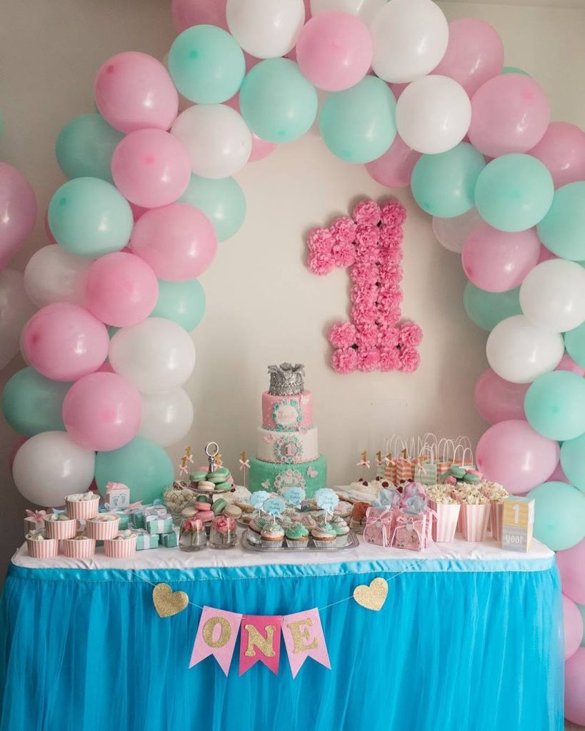 First Communion Balloon Decorations