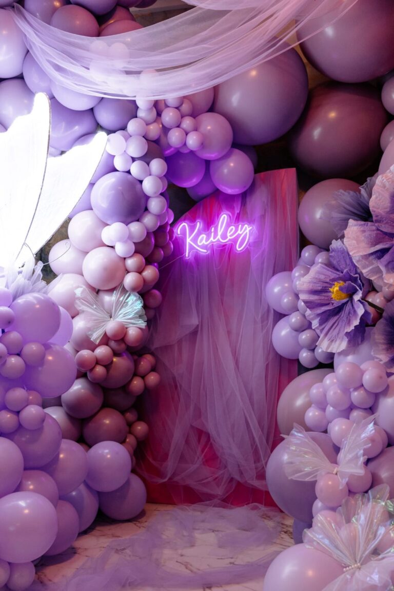 Kailey backdrop detail